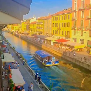 https://milano-apartment-alzaia-naviglio-grande.italymilanhotels.net