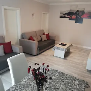 https://apartamento-mariposa.es-andalucia.com